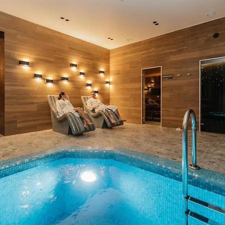 Ведмежа Гора Family Resort & Spa *