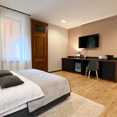 Ведмежа Гора Family Resort & Spa *
