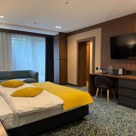 Ведмежа Гора Family Resort & Spa *